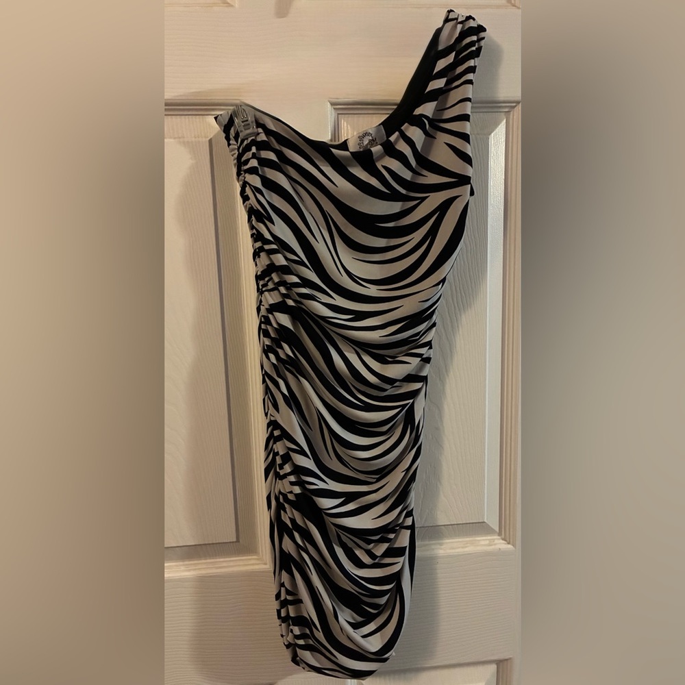 Sweet Storm Black and White Zebra Ruched Scrunchie Mini Dress One Side Strapless